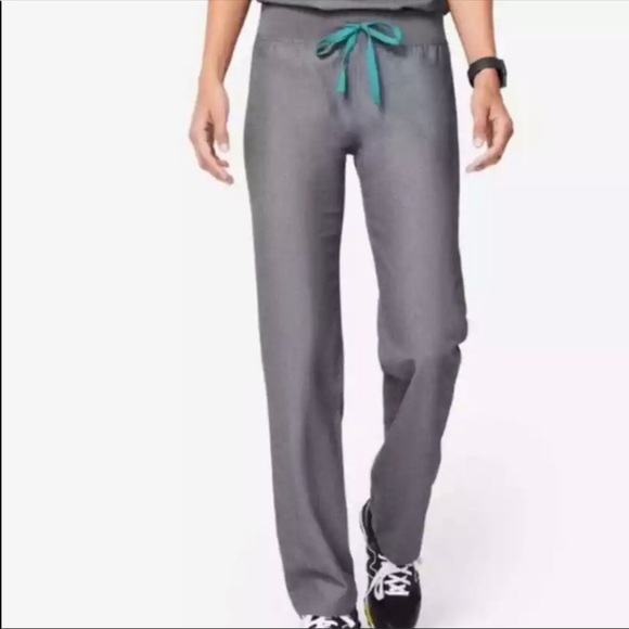 Figs Pants - FIGS technical collection kade cargo size medium tall pink Nurses scrub pants